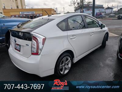 2013 Toyota Prius Three - Photo 2 - Eureka, CA 95501