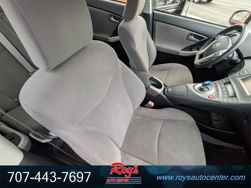 2013 Toyota Prius Three - Photo 16 - Eureka, CA 95501