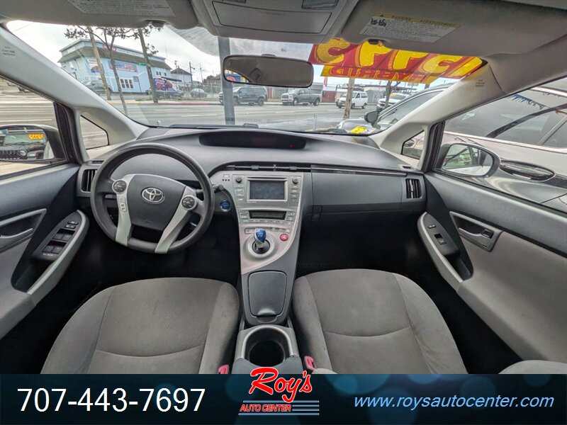 2013 Toyota Prius Three - Photo 14 - Eureka, CA 95501