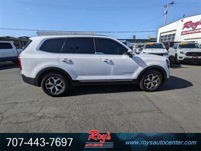 2022 Kia Telluride EX   - Photo 2 - Eureka, CA 95501