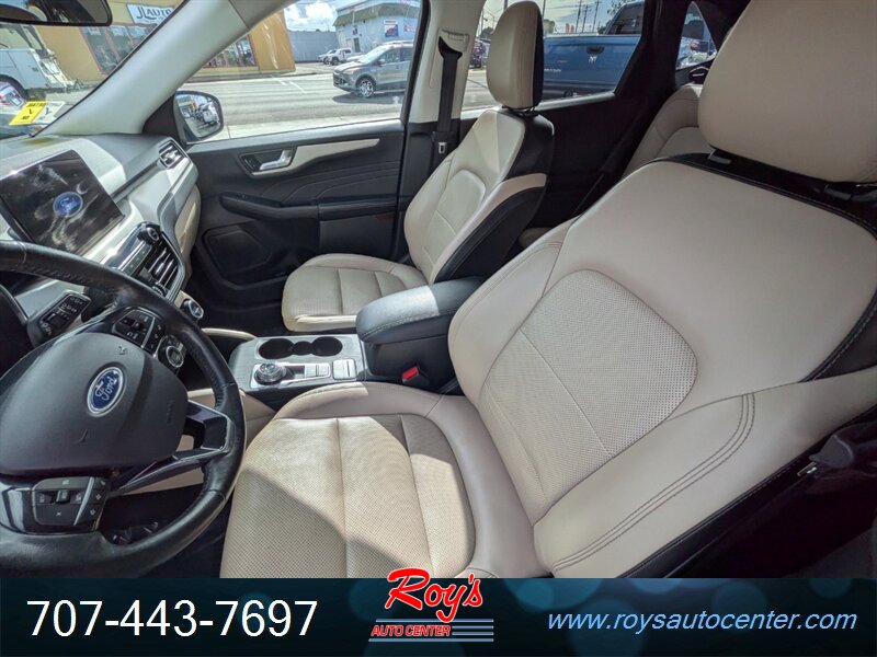 2021 Ford Escape SEL AWD - Photo 19 - Eureka, CA 95501