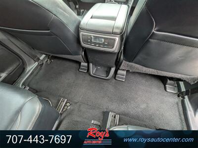 2019 Toyota Highlander XLE  AWD - Photo 17 - Eureka, CA 95501