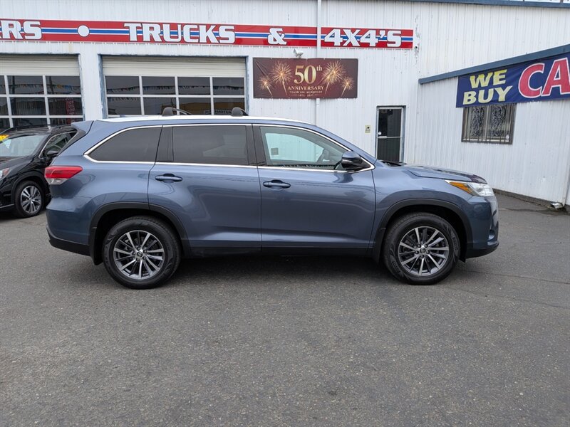 2019 Toyota Highlander XLE  AWD