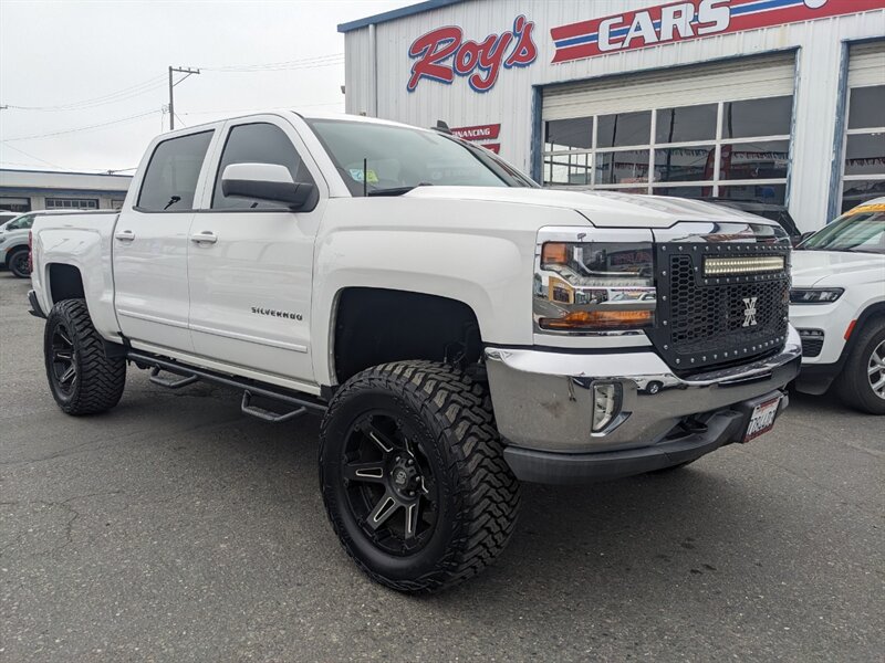 2017 Chevrolet Silverado 1500 LT  4WD