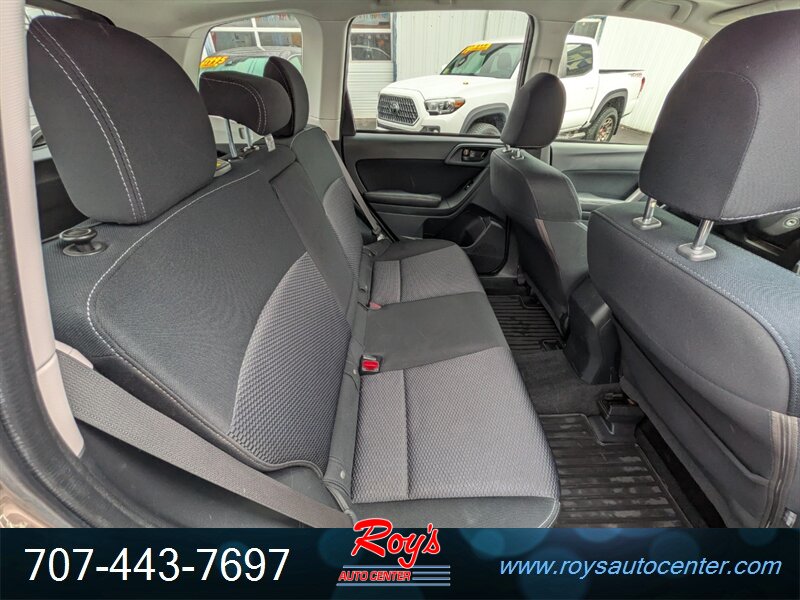 2016 Subaru Forester 2.5i Premium AWD - Photo 13 - Eureka, CA 95501