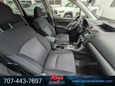 2016 Subaru Forester 2.5i Premium AWD - Photo 10 - Eureka, CA 95501