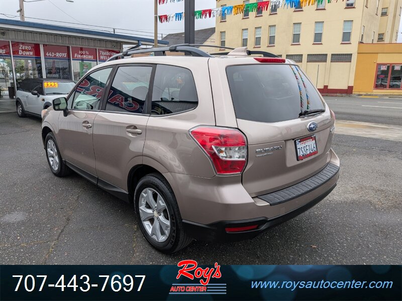 2016 Subaru Forester 2.5i Premium AWD - Photo 6 - Eureka, CA 95501