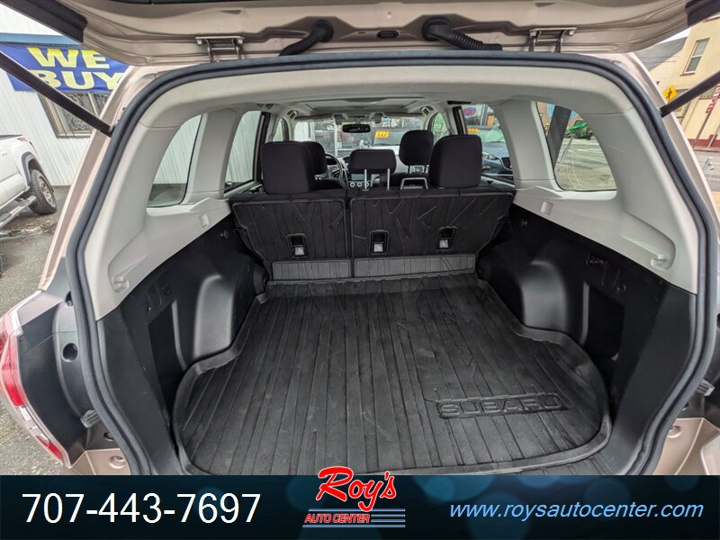 2016 Subaru Forester 2.5i Premium AWD - Photo 19 - Eureka, CA 95501
