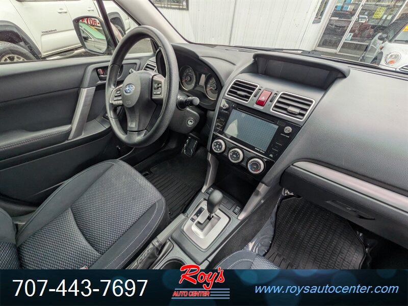 2016 Subaru Forester 2.5i Premium AWD - Photo 11 - Eureka, CA 95501