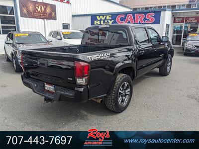 2019 Toyota Tacoma TRD Sport  4WD - Photo 8 - Eureka, CA 95501