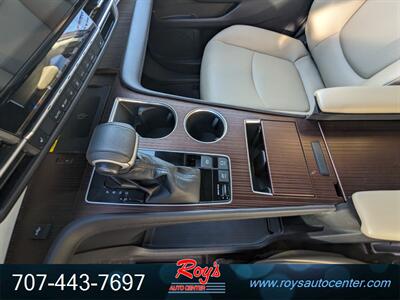 2022 Toyota Sienna XLE  AWD - Photo 26 - Eureka, CA 95501