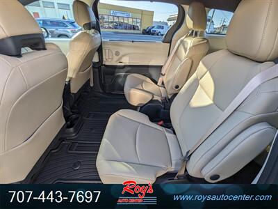 2022 Toyota Sienna XLE  AWD - Photo 22 - Eureka, CA 95501