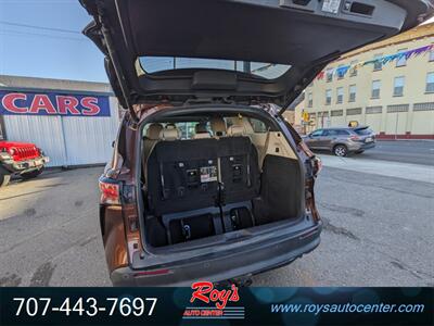 2022 Toyota Sienna XLE  AWD - Photo 17 - Eureka, CA 95501