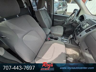 2017 Nissan Frontier SV   - Photo 11 - Eureka, CA 95501
