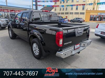 2017 Nissan Frontier SV   - Photo 6 - Eureka, CA 95501