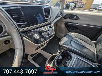 2020 Chrysler Pacifica Limited   - Photo 30 - Eureka, CA 95501