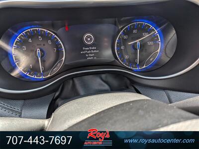 2020 Chrysler Pacifica Limited   - Photo 31 - Eureka, CA 95501