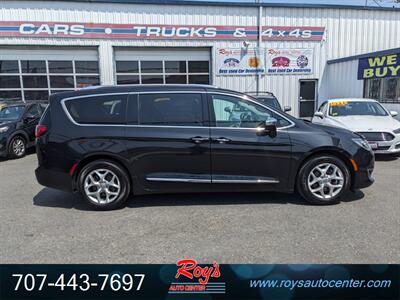 2020 Chrysler Pacifica Limited   - Photo 2 - Eureka, CA 95501