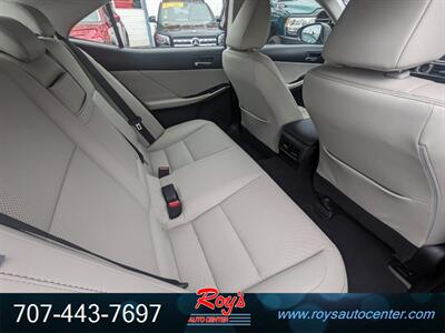 2014 Lexus IS 250   - Photo 14 - Eureka, CA 95501