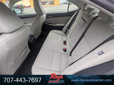 2014 Lexus IS 250   - Photo 15 - Eureka, CA 95501