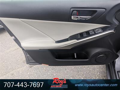 2014 Lexus IS 250   - Photo 18 - Eureka, CA 95501