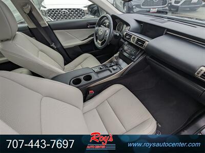 2014 Lexus IS 250   - Photo 9 - Eureka, CA 95501