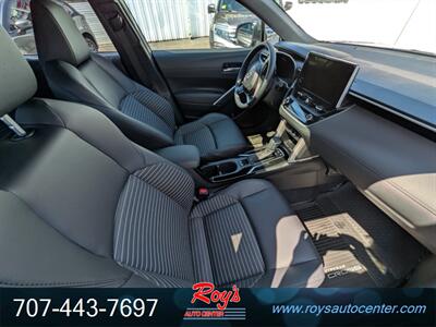 2024 Toyota Corolla Cross Hybrid XSE  AWD - Photo 9 - Eureka, CA 95501