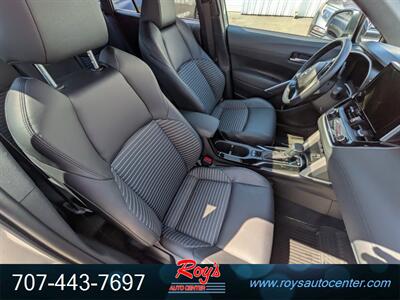 2024 Toyota Corolla Cross Hybrid XSE  AWD - Photo 10 - Eureka, CA 95501