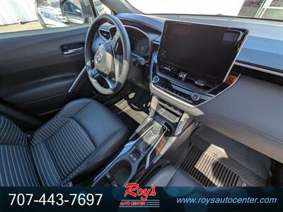 2024 Toyota Corolla Cross Hybrid XSE  AWD - Photo 11 - Eureka, CA 95501