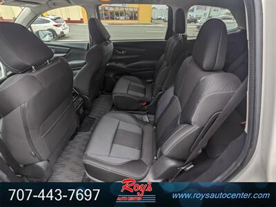 2024 Subaru Ascent Premium 7-Passenger  AWD - Photo 16 - Eureka, CA 95501