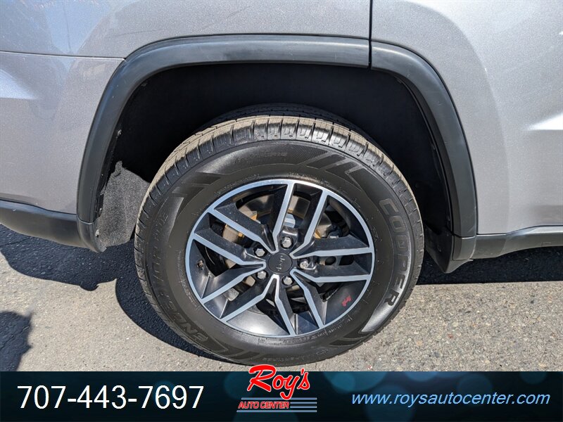 2020 Jeep Grand Cherokee Trailhawk 4WD - Photo 10 - Eureka, CA 95501