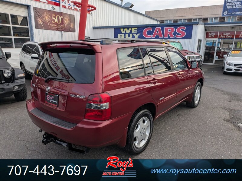 2007 Toyota Highlander AWD - Photo 7 - Eureka, CA 95501