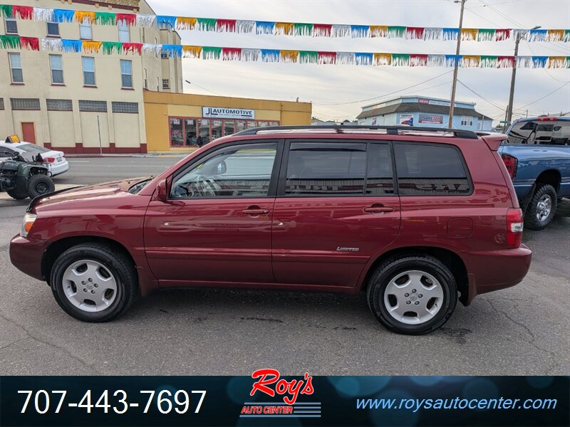 2007 Toyota Highlander AWD - Photo 4 - Eureka, CA 95501