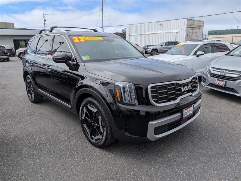 2023 Kia Telluride S  AWD