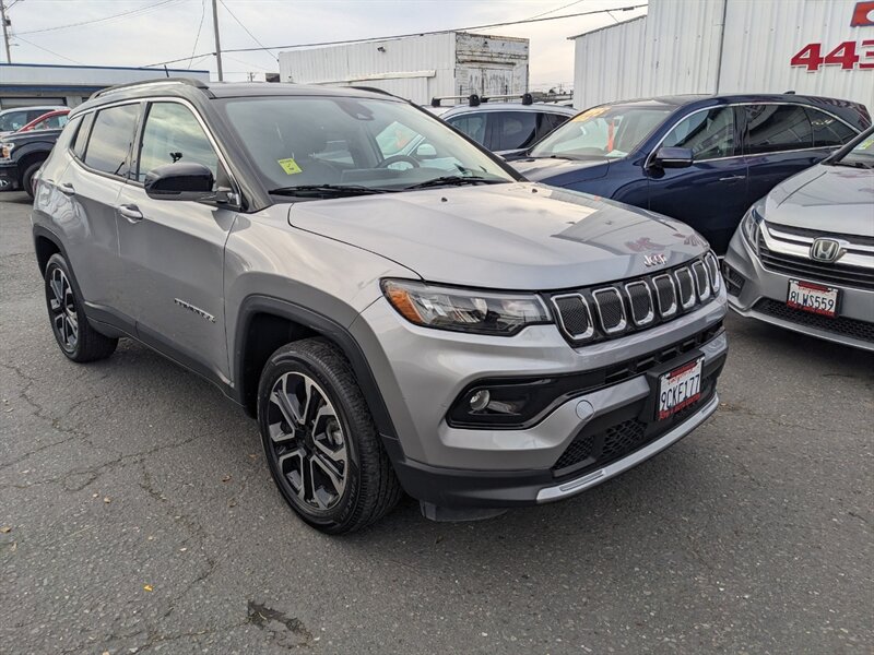 2022 Jeep Compass Limited  4WD