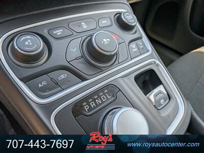 2016 Chrysler 200 Series Limited - Photo 18 - Eureka, CA 95501