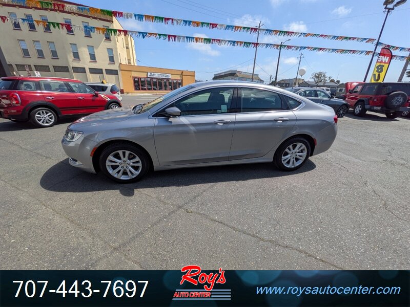 2016 Chrysler 200 Series Limited - Photo 4 - Eureka, CA 95501