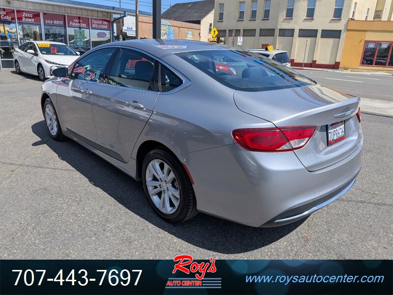 2016 Chrysler 200 Series Limited - Photo 6 - Eureka, CA 95501