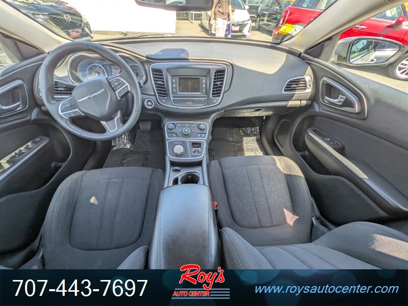 2016 Chrysler 200 Series Limited - Photo 13 - Eureka, CA 95501