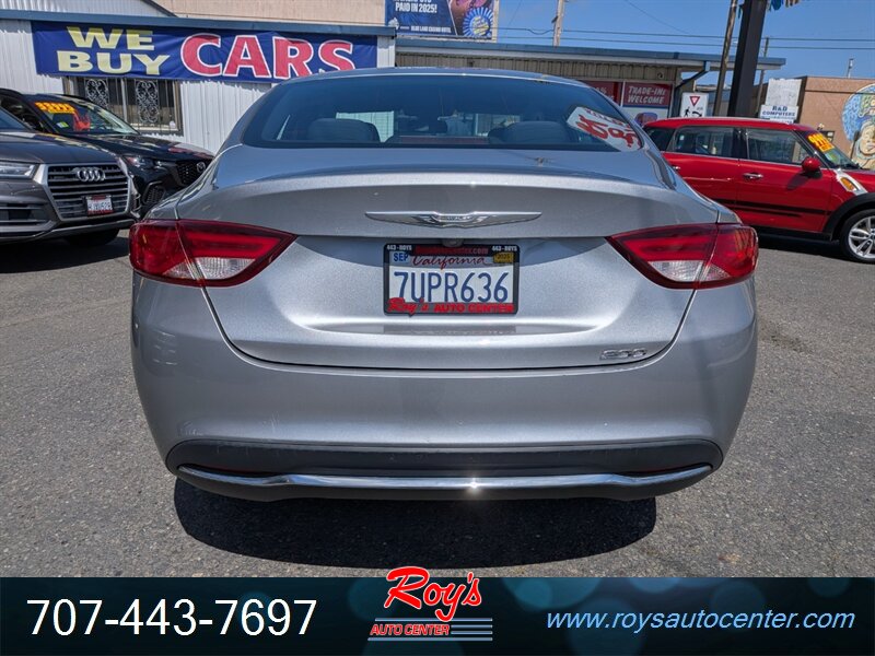 2016 Chrysler 200 Series Limited - Photo 7 - Eureka, CA 95501