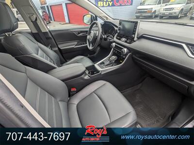 2022 Toyota RAV4 XLE Premium  AWD - Photo 6 - Eureka, CA 95501