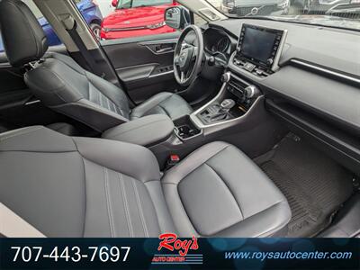 2022 Toyota RAV4 XLE Premium  AWD - Photo 10 - Eureka, CA 95501