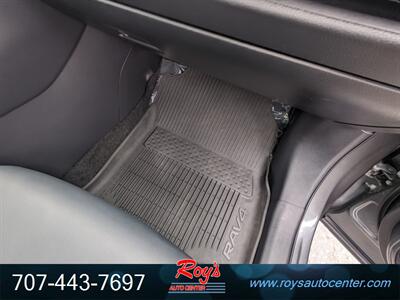 2022 Toyota RAV4 XLE Premium  AWD - Photo 12 - Eureka, CA 95501