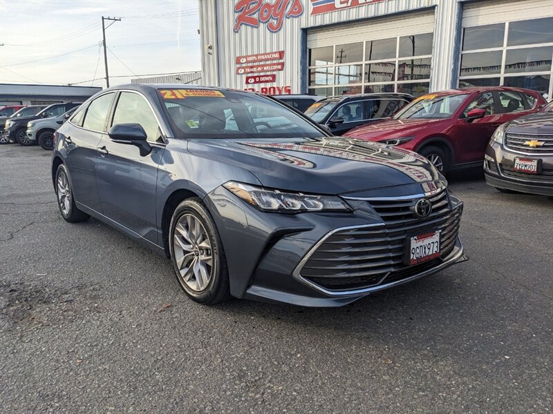 2021 Toyota Avalon XLE  