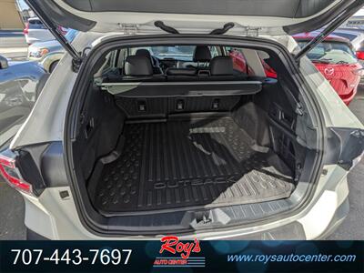 2022 Subaru Outback Limited  AWD - Photo 11 - Eureka, CA 95501