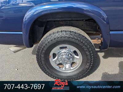2003 Dodge Ram 2500 SLT  4WD - Photo 9 - Eureka, CA 95501