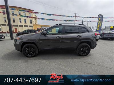 2018 Jeep Cherokee Limited  4WD - Photo 4 - Eureka, CA 95501