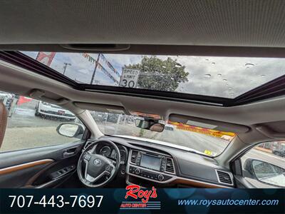 2018 Toyota Highlander Limited AWD - Photo 16 - Eureka, CA 95501