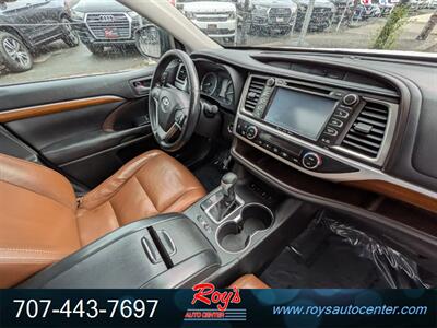 2018 Toyota Highlander Limited AWD - Photo 19 - Eureka, CA 95501