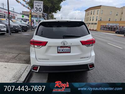 2018 Toyota Highlander Limited AWD - Photo 7 - Eureka, CA 95501